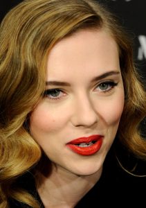 pelle luminosa Scarlett Johansson
