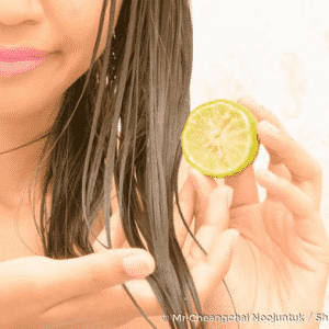 succo di limone capelli grassi